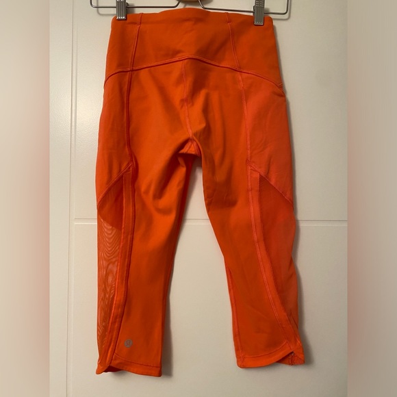 Lululemon orange crop pant with four pockets - Picture 4 of 4